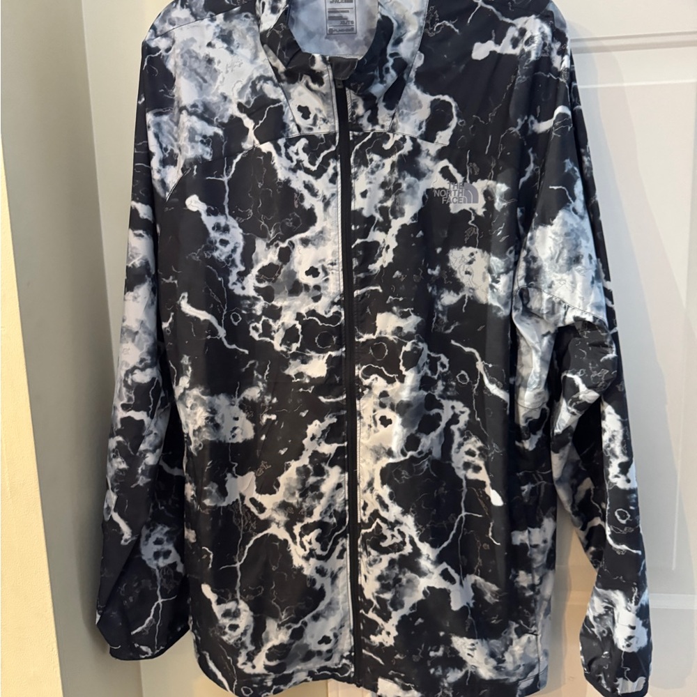 The North Face ambition, running jacket, reflector‎ Black&White Jacket  XL NWOT